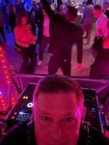Dj Flyverskjul akut Dj hjælp