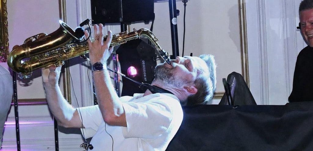 Dj og saxofon solo live Jeppe Zacho