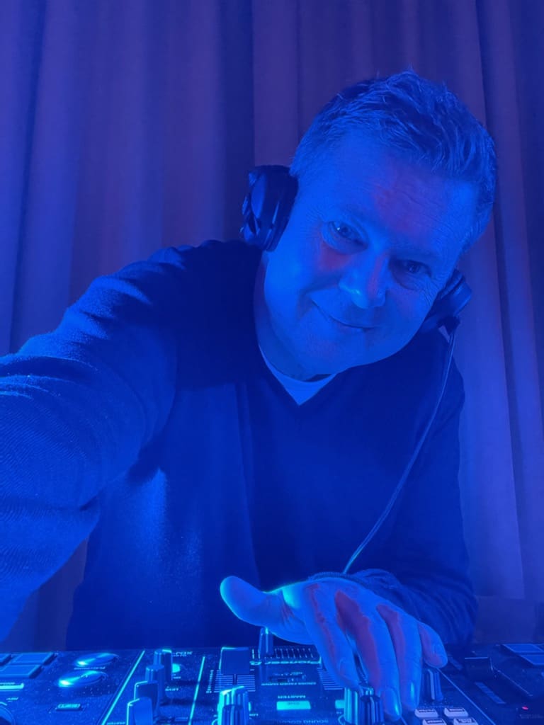 Dj Allan Flyverskjul